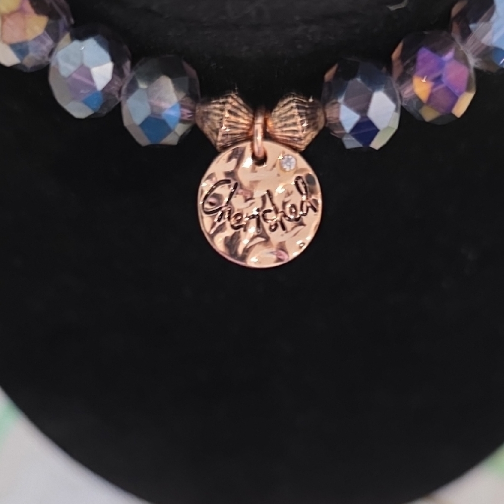 Elegant Purple Beaded‎ Bracelet with Gold Charm - Picture 3 of 6